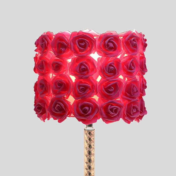 18.25' Red Roses in Bloom Acrylic / Metal Table Lamp Default -DTYStore