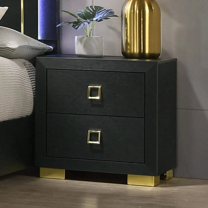 Contemporary Style 3pc Bedroom Set Queen Size Bed And 2x Nightstands Black Wood Gold Accent Legs Default -DTYStore