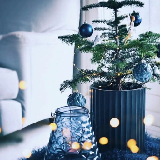 DTY Signature Mount Elbert 1-piece Fluted Fiberstone Planter White -DTYStore