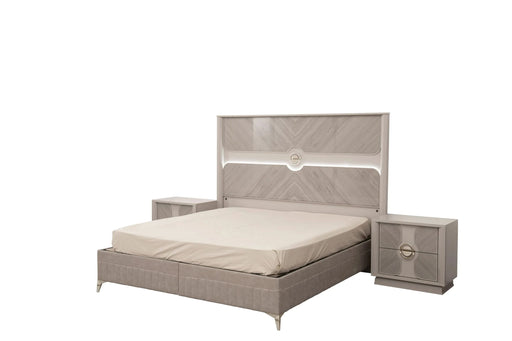 Eternity Traditional Style 5 Pc Queen Bedroom Set Made with Wood and Gold Accents in Beige Default -DTYStore