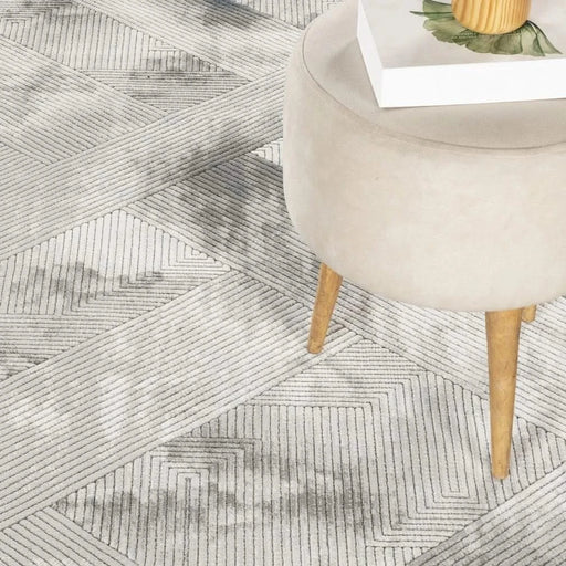 Geometrix GC_DIM1012 Gray 5 ft. 3 in. x 7 ft. 3 in. Area Rug Default -DTYStore