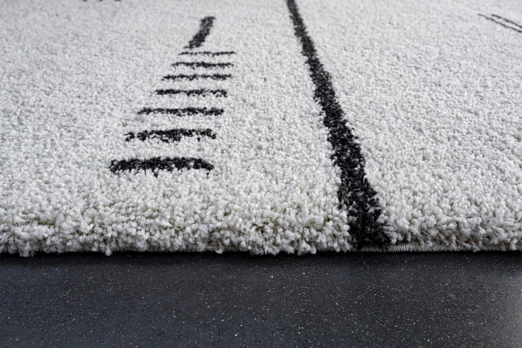 Granada Kienna Black, Charcoal, Ivory and White Polypropylene Area Rug Default -DTYStore