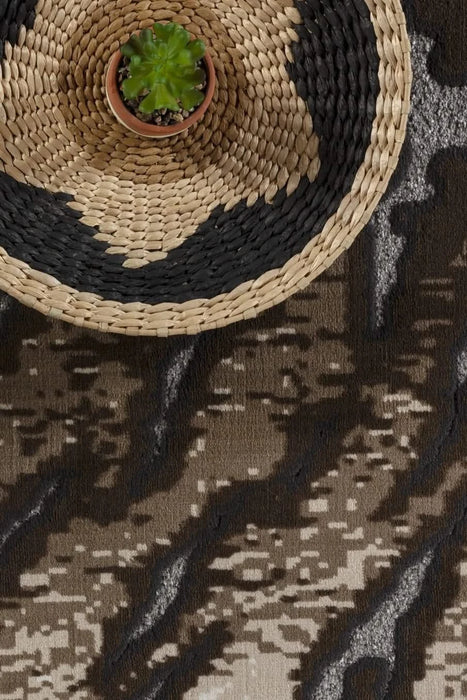 Hide GC_CHD1001 Brown 7 ft. 10 in. x 10 ft. 3 in. Area Rug Default -DTYStore