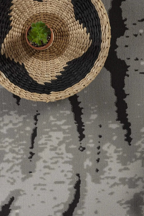 Hide GC_CHD1005 Gray 5 ft. 3 in. x 7 ft. Area Rug Default -DTYStore