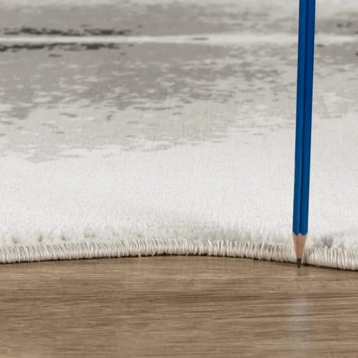 Hide GC_CHD1006 Gray 5 ft. x 7 ft. Area Rug Default -DTYStore