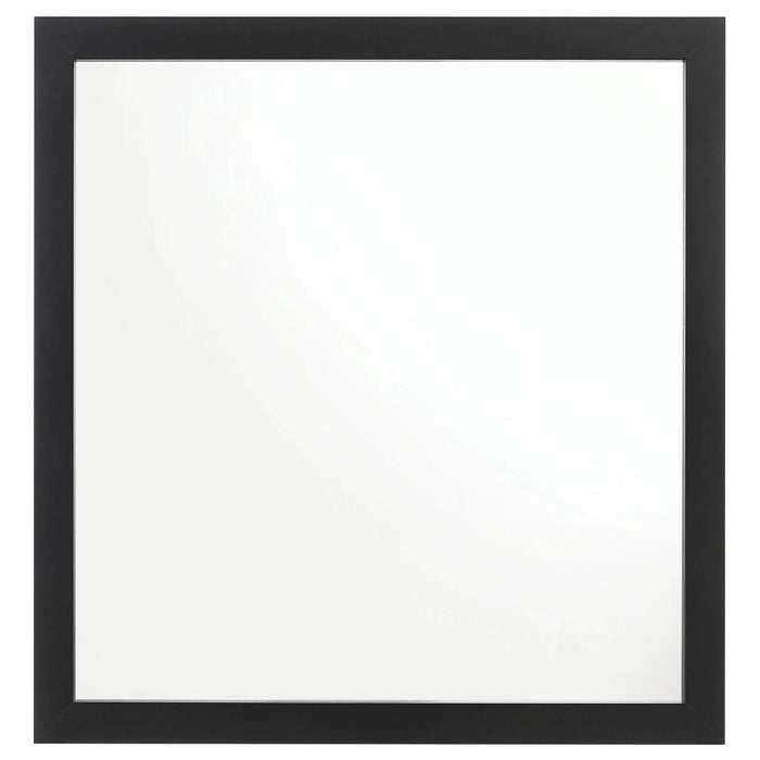 Lexie Black/Gold 4-piece Tufted Panel California King Bedroom Set Default -DTYStore