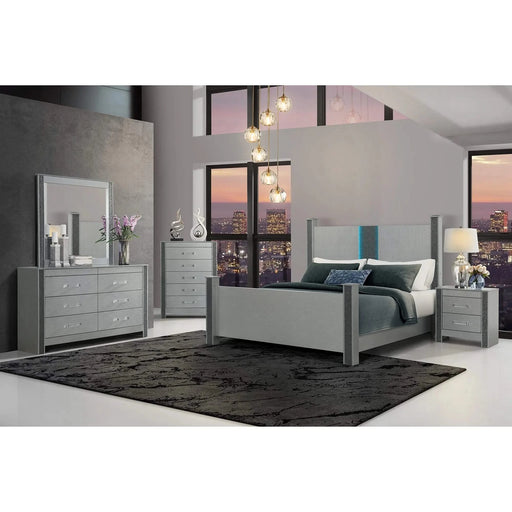 Lorenzo Silver 5-Piece Full Bedroom Set with Glittered Detailing and Speaker on Headboard Default -DTYStore