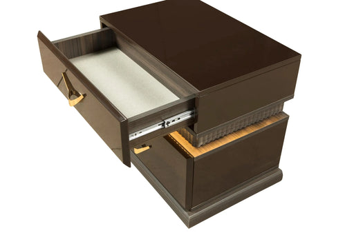 Modern Style 4 Pc Queen Bedroom Set Made with Wood in Brown Default -DTYStore