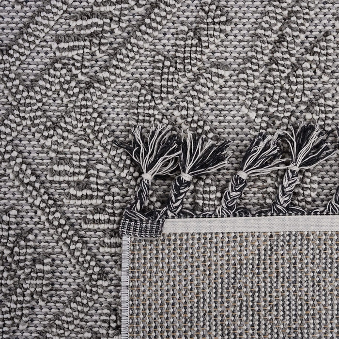 NAAR Guros Collection 8X10 White / White / Traditional Indoor / Outdoor Area Rug Default -DTYStore