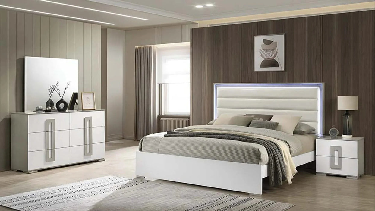 Olivia Contemporary Style 4 Pc King Bedroom Set with LED Headboard Made with Wood in White Default -DTYStore