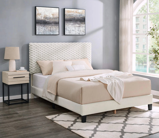 Roundhill Furniture Findlay 2-Piece Bedroom Set, Plush 3D Upholstered Bed with Nightstand, Full Default -DTYStore