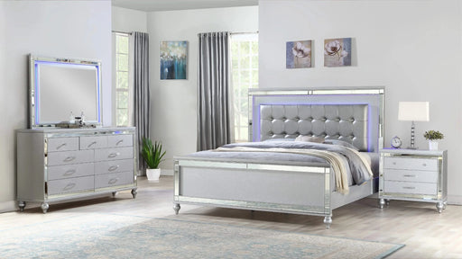 STERLING King 4 PC LED Bedroom set made with Wood in Silver Default -DTYStore