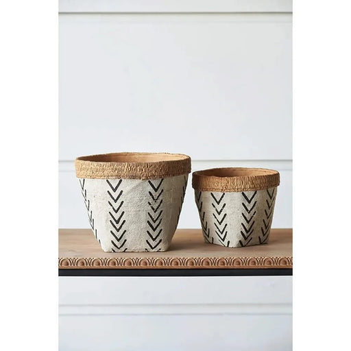 Set of 2 White and Brown Cement Planters with V Pattern, L:D10x8' S:D8x6.5' Default -DTYStore