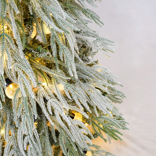 5FT Pre-Lit Spruce Snow Flocked Christmas Tree with LED Lights, Artificial Hinged Xmas Tree in White+Green, Made of PE and PVC, 59 Inches Tall - Image 4